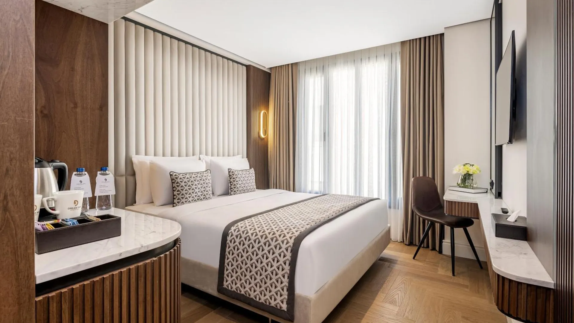 Dream Inn Karakoey Bosphorus Стамбул Отель